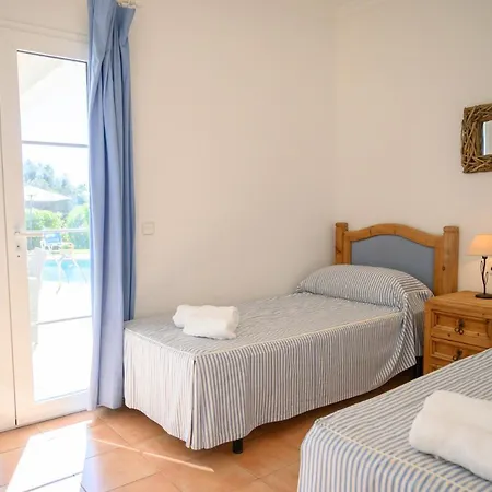 Quite With Private Pool In Villa *