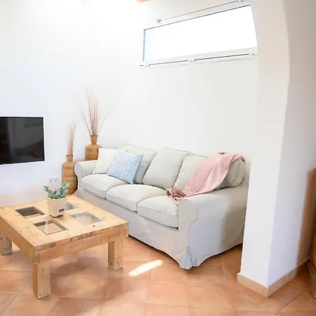 Quite With Private Pool In 别墅 比尼贝卡