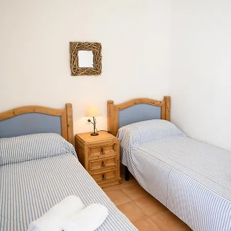 Villa Quite With Private Pool In *