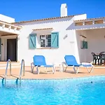 Βίλα Quite With Private Pool In